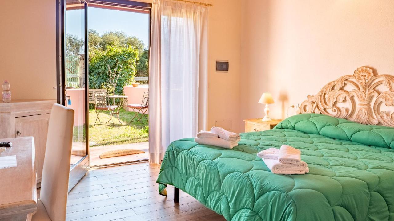 Quadrifoglio Affittacamere San Teodoro  Bagian luar foto