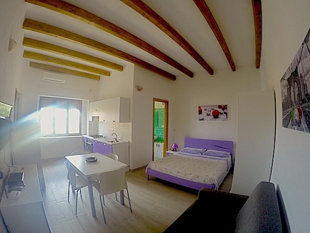 Quadrifoglio Affittacamere San Teodoro  Bagian luar foto